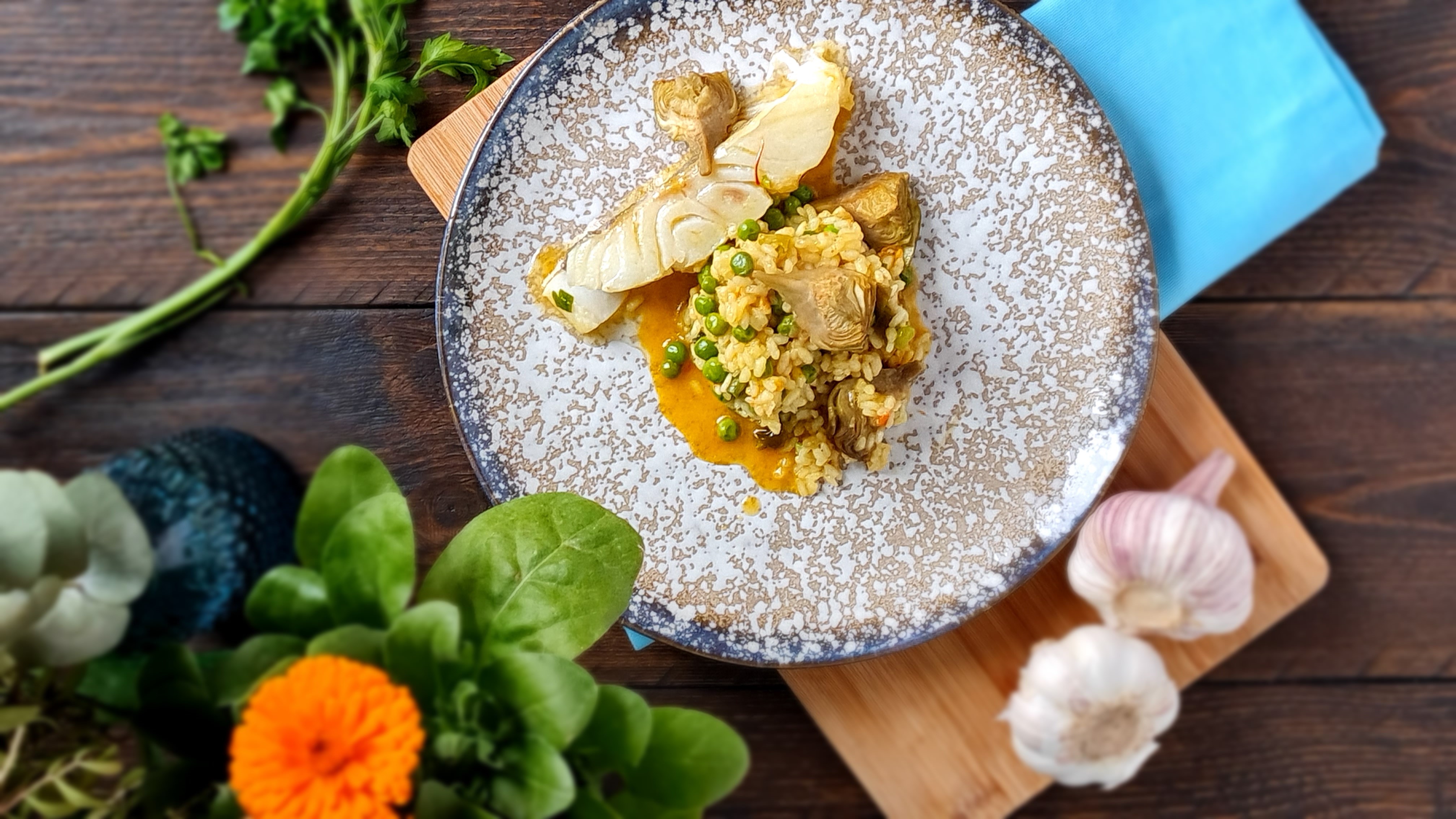 Arroz con bacalao y alcachofas